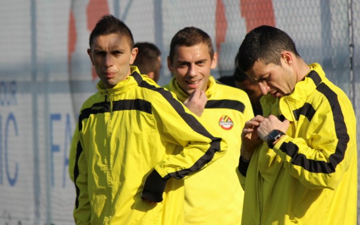 Балтанов тренира на облекчен режим в Ботев