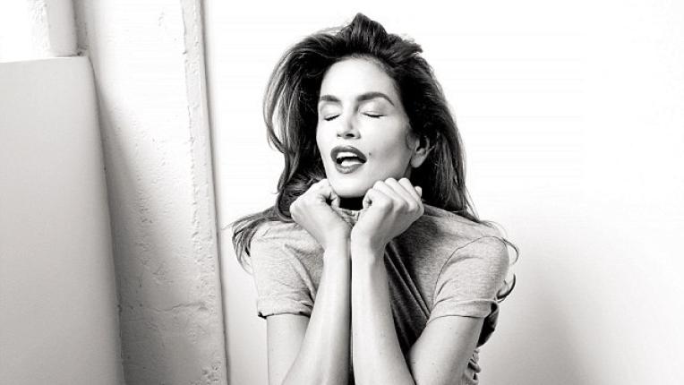 Вечната Синди Крауфорд