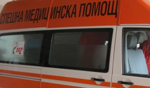 Момиче на 7 години е в болница след челна катастрофа край Самоков