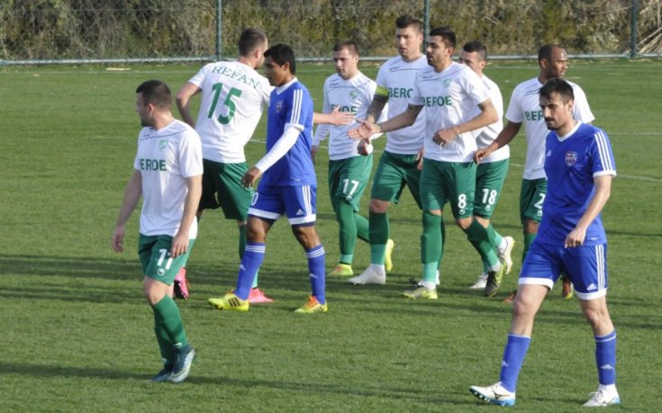 Берое би казахстанци, Иса с два гола, румънецът не впечатли