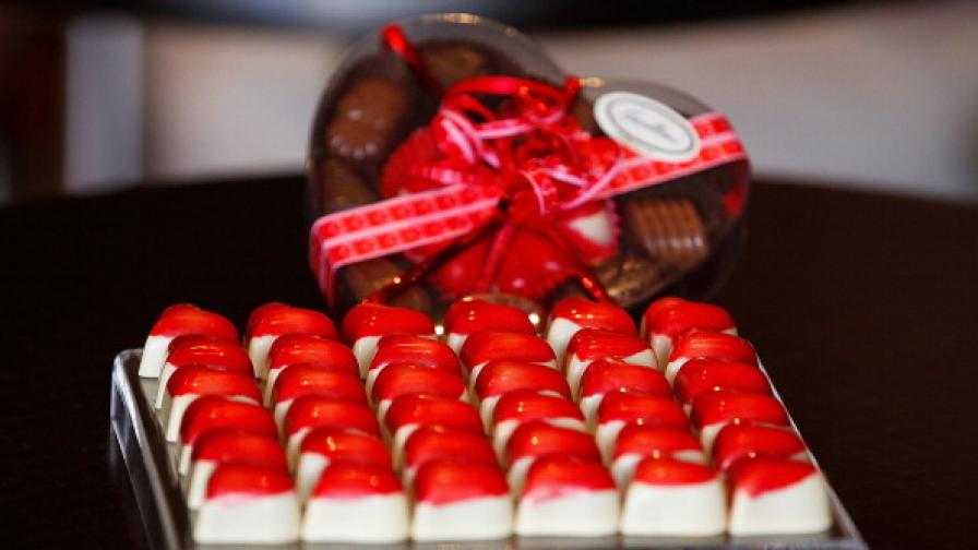 Американците дават 1 млрд за шоколад на 14 февруари