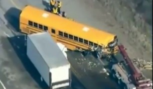 Катастрофа на училищен бус и камион, 6-ма ученици загинаха