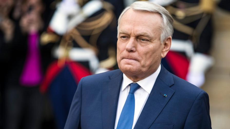 Бивш премиер става външен минитър на Франция
