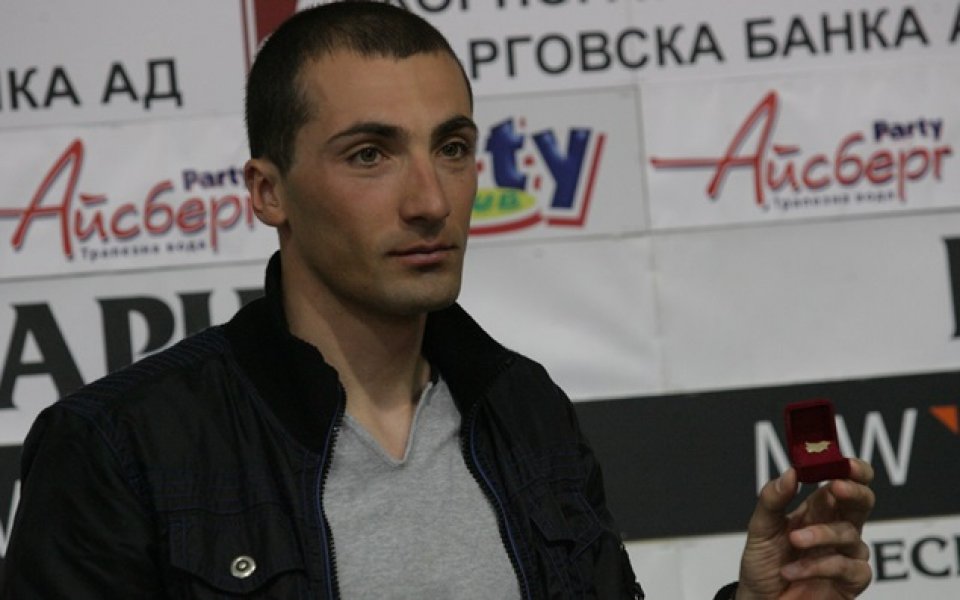 Владимир Илиев грабна медал от европейското по биатлон