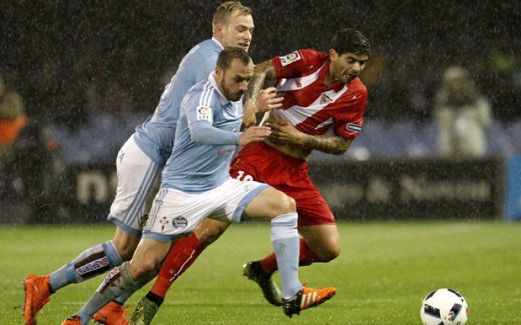 СНИМКИ: Севиля се измъчи, но си уреди среща с Барса