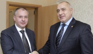 Борисов говори със Станишев за мигрантската криза