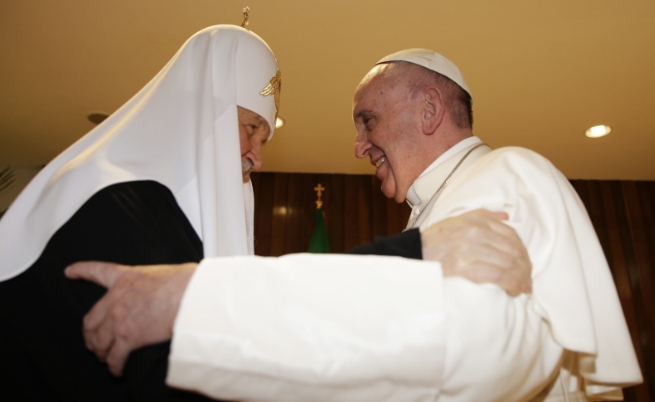 Историческа среща между папата и руския патриарх