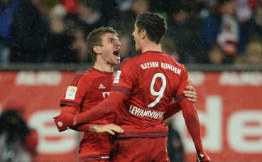 С мисъл за Бадщубер, Байерн отвя Аугсбург