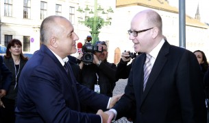 Борисов не иска ограда с Гърция срещу бежанците