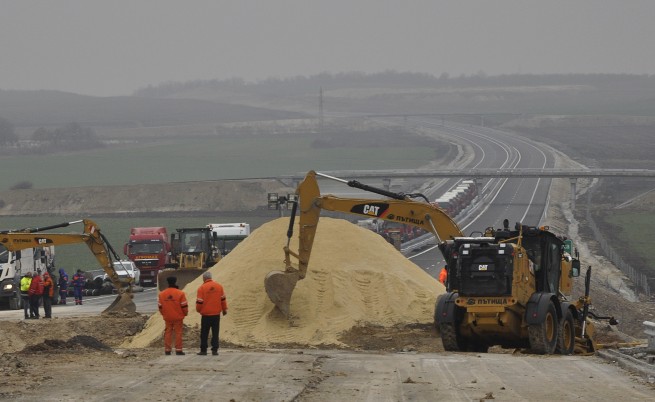 Новата отсечка на магистрала „Марица” пропадна