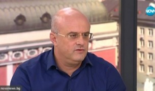 Илхан Андай