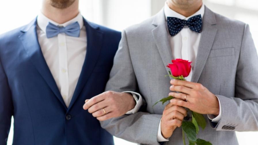 Сенатът в Италия разреши брака между гей двойките