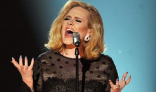 Адел с грандиозно шоу на първия концерт от турнето си