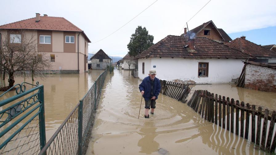 Потоп и извънредно положение в Сърбия