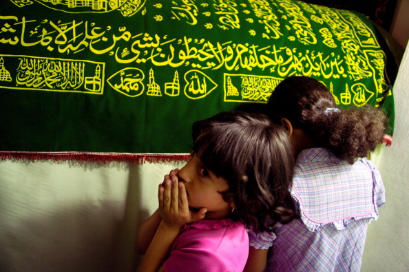 Сменят имената на деца, наречени Джихад