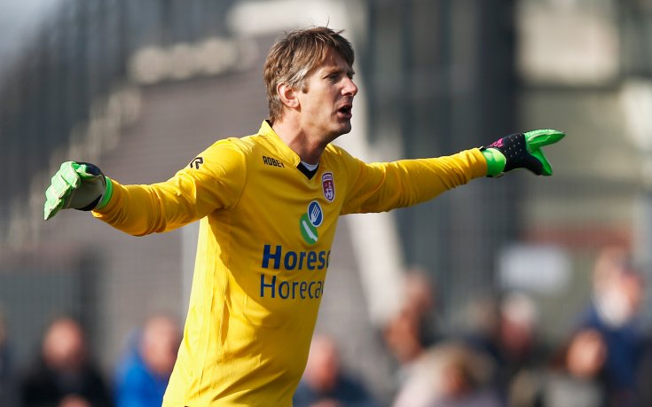 Ван дер Сар става директор в Юнайтед