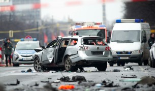 Бомба в кола избухна в центъра на Берлин