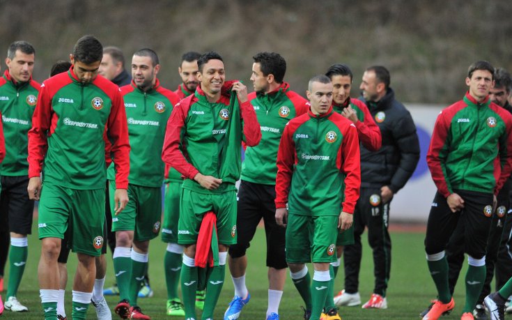 Националите са вече в Португалия