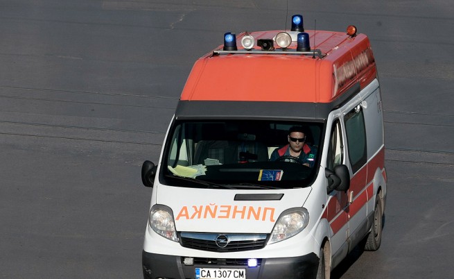 Лекари: Може да загубим парите от ЕС за нови линейки