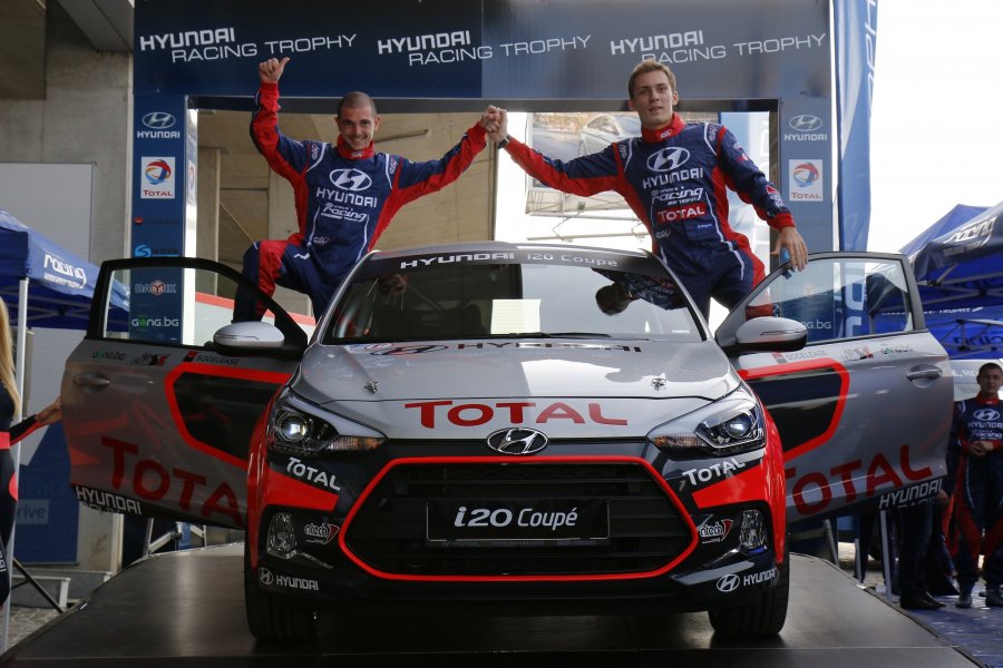 Hyundai Racing Trophy1