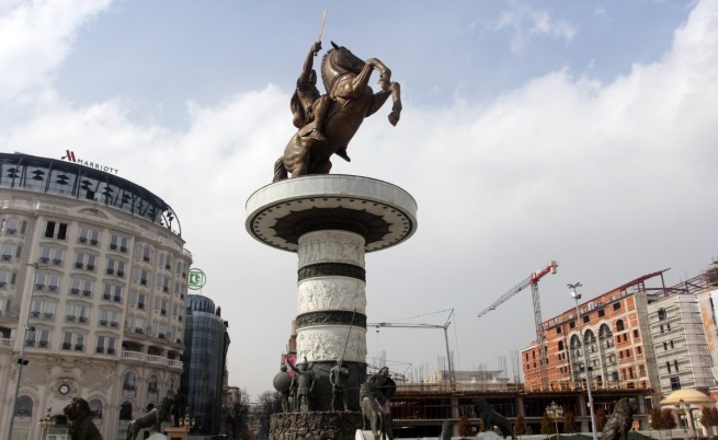 Дългоочаквано: Македония ратифицира договора за добросъседство с България