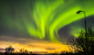 Видео: Как изглежда северното сияние от космоса