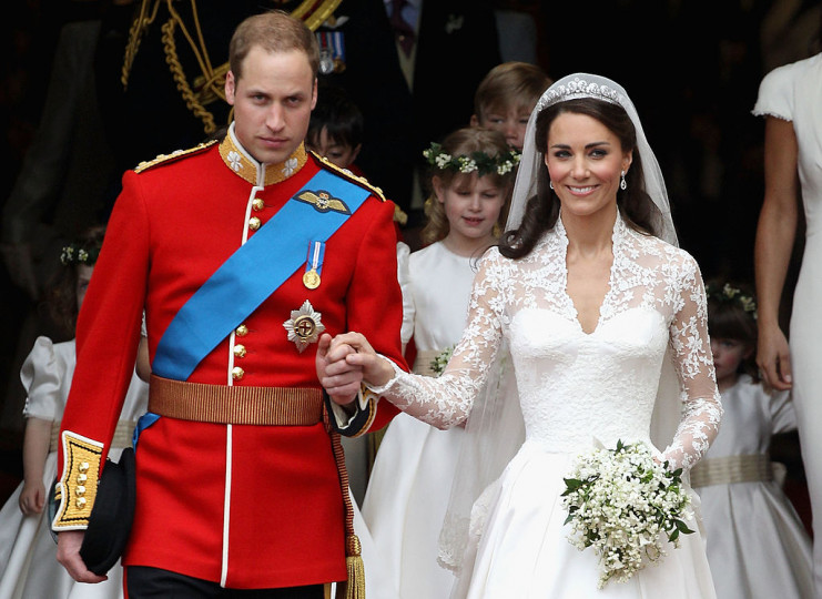 На 29 април ще станат точно 5 години, откакто принц Уилям и Кейт Мидълтън се врекоха взаимно във вечна вярност. Нека си припомним някои от най-красивите и забележителни моменти от сватбата им.