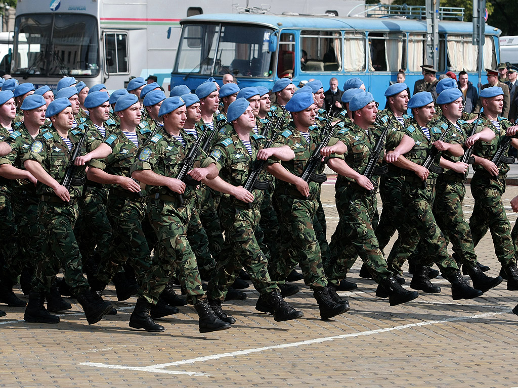 Военния парад в столицата на представителните части на Българската армия