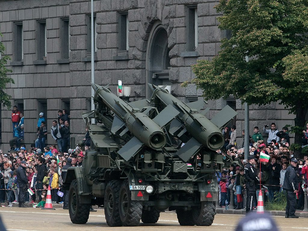 Военния парад в столицата на представителните части на Българската армия