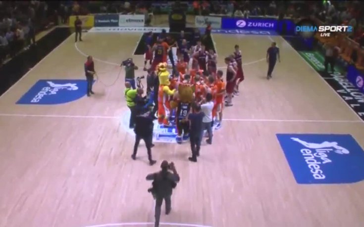 Валенсия върна интригата за първото място след бой над Барса