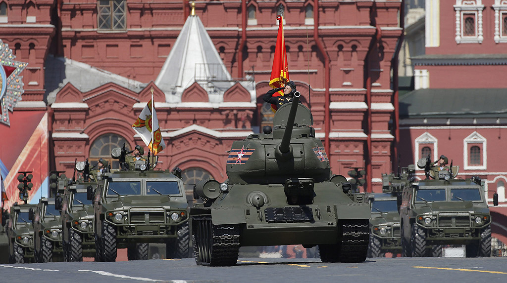 Парад в Москва за 71 години от съветската победа над нацистка Германия