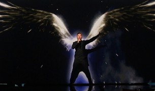 Руският ангел от "Евровизия" - секс машина с трион...