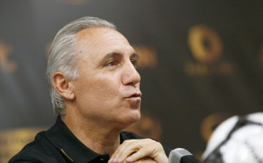 Светът още веднъж ще е в краката на Ицо