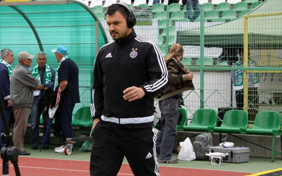 Божинов с асистенция при първата победа на Партизан за сезона