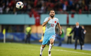 Арда Туран вече тренира нормално с Турция