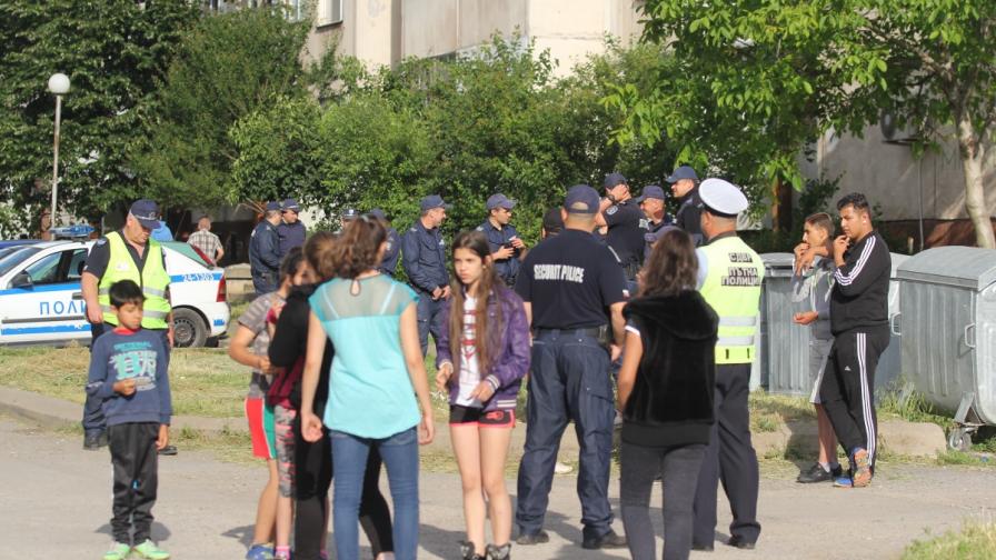 Бунтарите от „Ботунец“ остават в ареста