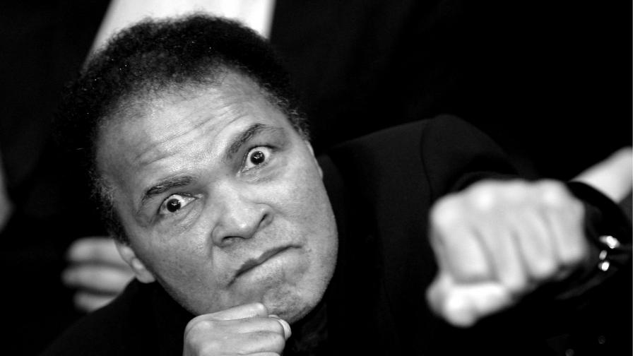 Почина великият боксьор Мохамед Али. Светът тъгува