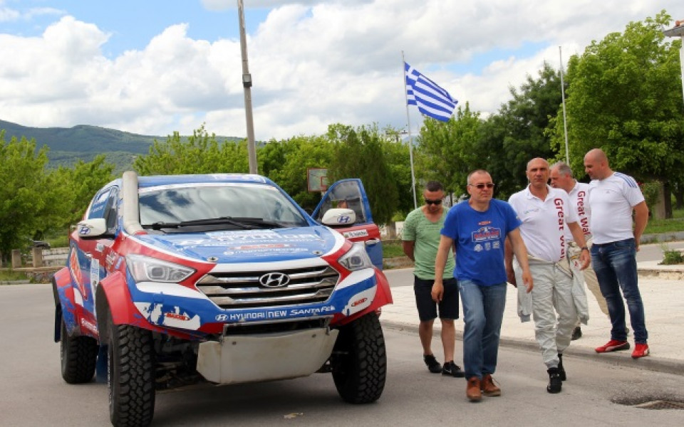Челни позиции за Hyundai Off-Road Racing Team на рали Гърция