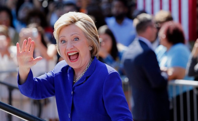 Хилари Клинтън разпитана от ФБР, замесена е в гръцкия дълг