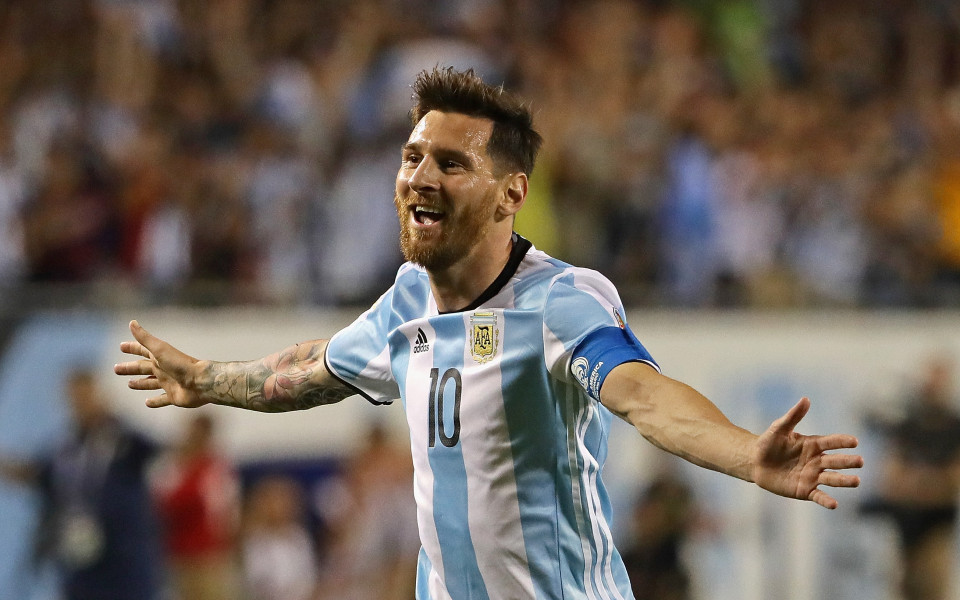 Аржентина продължава да блести на Копа Америка