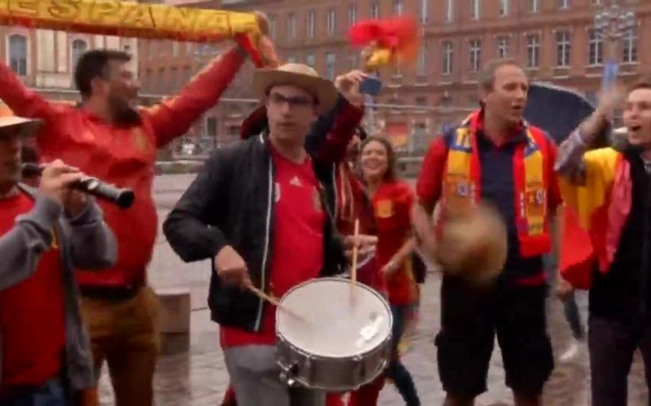 Феновете на Испания и Чехия са готови за старта на Европейското