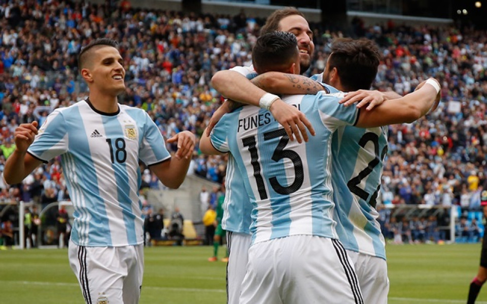Аржентина и Чили влязоха в Топ 8 на Копа Америка