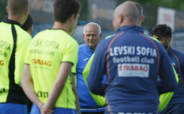 Люпко Петрович показа техника в Правец