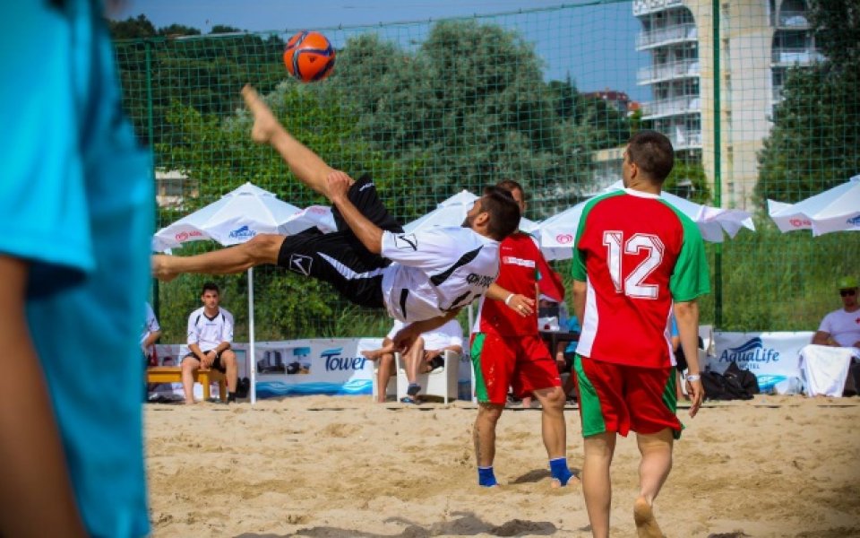 Спартак Варна излезе начело след първия кръг на Държавното по плажен футбол