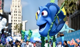 За новата синя рибка, по която полудяха малки и големи