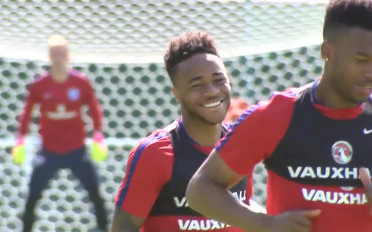 Специално обаждане надъхва Стърлинг