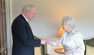 Кралица Елизабет: Още съм жива