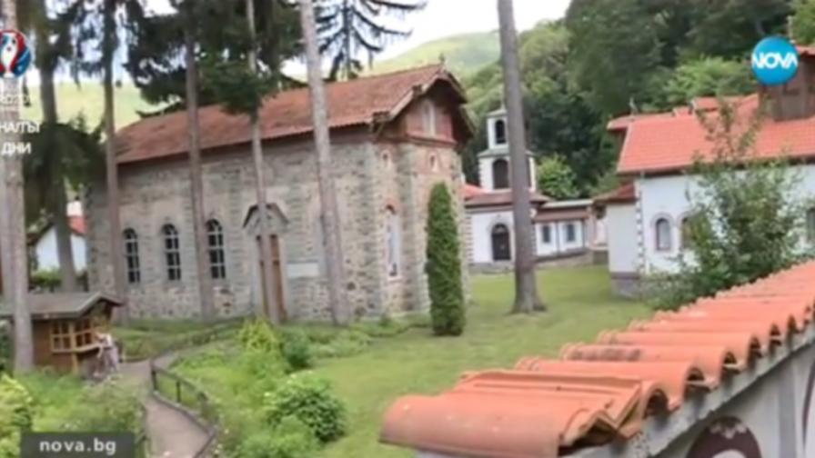 Пребиха игумена на един от най-красивите манастири
