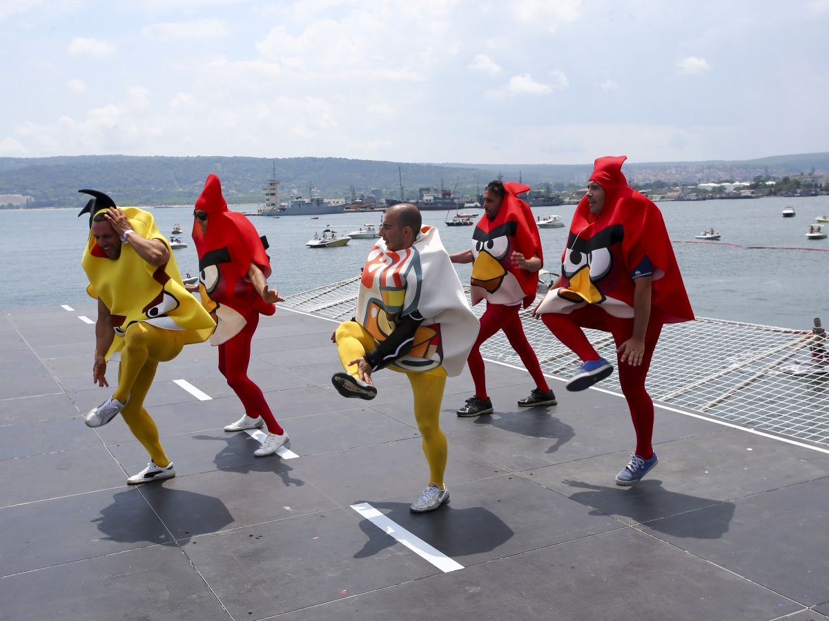 Най-зрелищното летателно шоу със самоделки - Red Bull Flugtag Варна