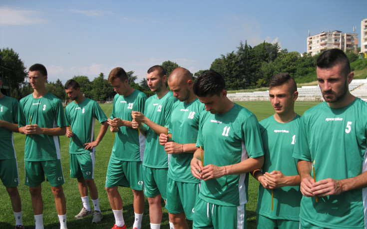 Вихрен стартира с 18 футболисти